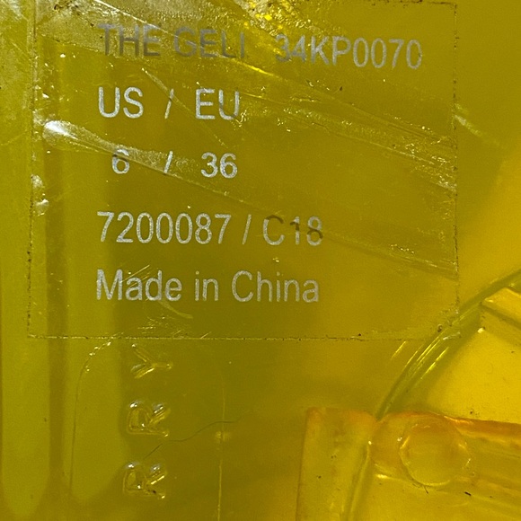 NEW Sz 6 Katy Perry Gelee Lemon scented Yellow Sandal Clear Thong New, Box Jelly - Picture 10 of 15